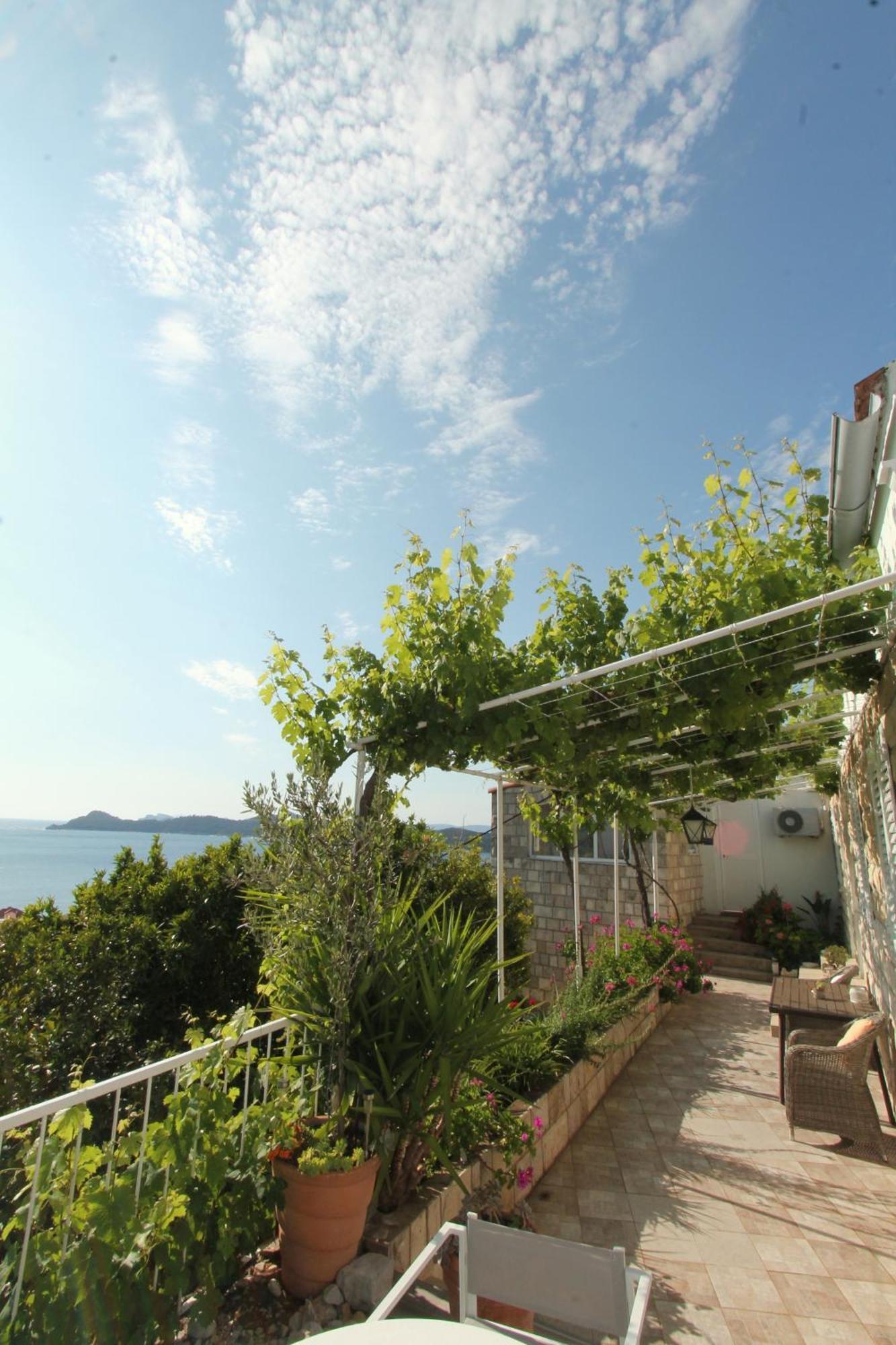 Apartments Cervelin Lopud Exterior foto